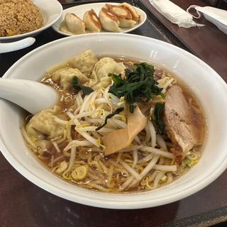 ワンタン麺(独一処餃子 行徳店)
