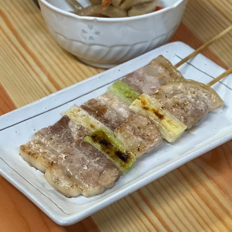 精肉(やきとり津やま )