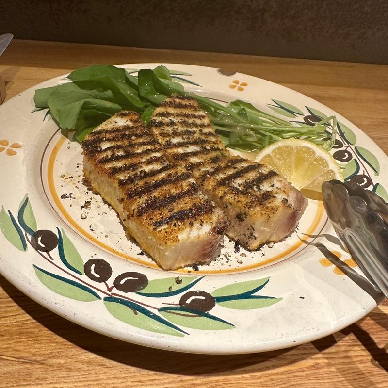 (マンジャ エ ベーヴィ)