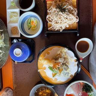 天ぷらとハーフ蕎麦ミニ海鮮丼セット(まる家須賀川店)