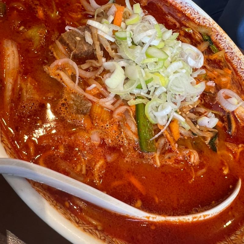 カルビスープラーメン(焼肉・冷麺 三千里 （サンゼンリ）)
