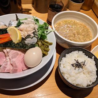 特製 鶏・蛤のつけ麺(むぎとオリーブ 銀座店)