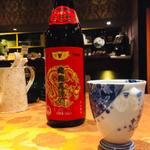 紹興花彫酒 5年(中国料理 杏仁香 （チュウゴクリョウリ アンニンシャン）)
