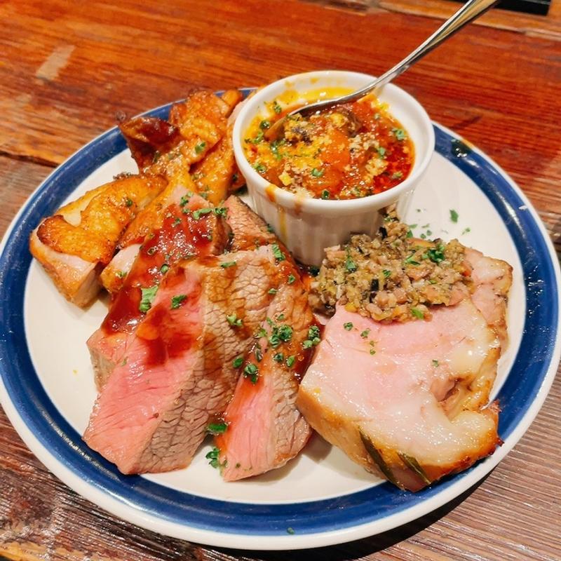 (BISTRO BON TABLOID TABLE)