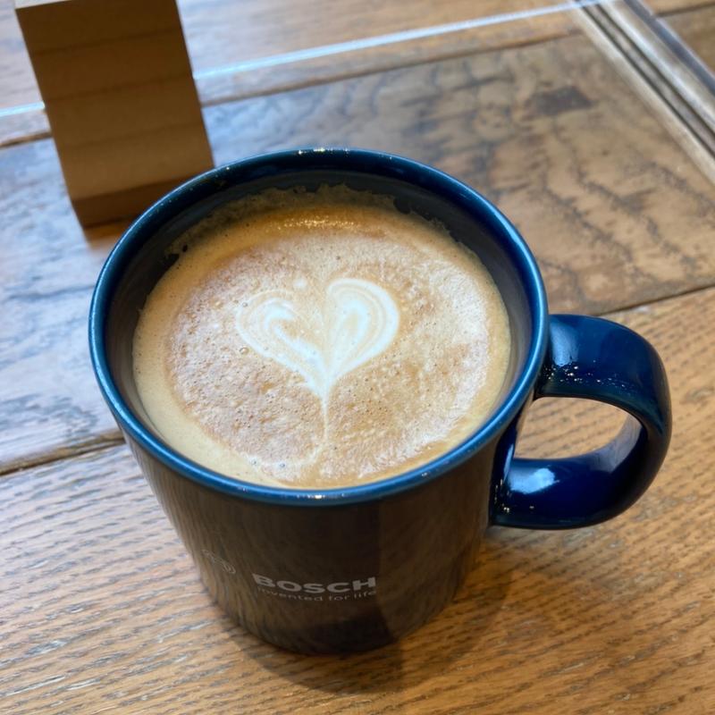 カフェラテ(café 1886 at Bosch )