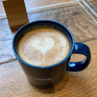 カフェラテ(café 1886 at Bosch )