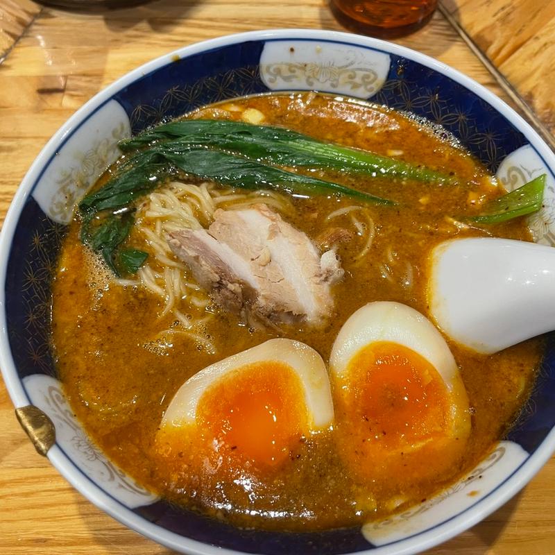 坦々麺：煮卵(支那麺 はしご 赤坂店 （しなめんはしご）)