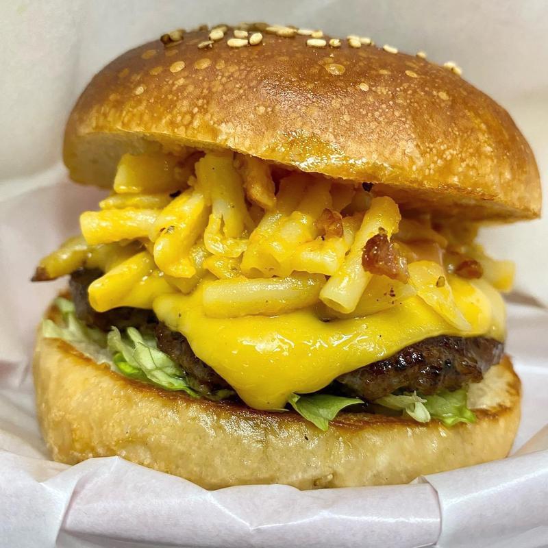 マカロニチーズバーガー(JUICY BURGER (ジューシーバーガー))