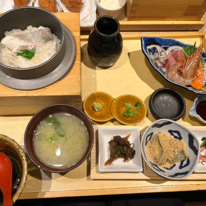 鯛飯とお刺身定食(五穀 旭川駅前店)