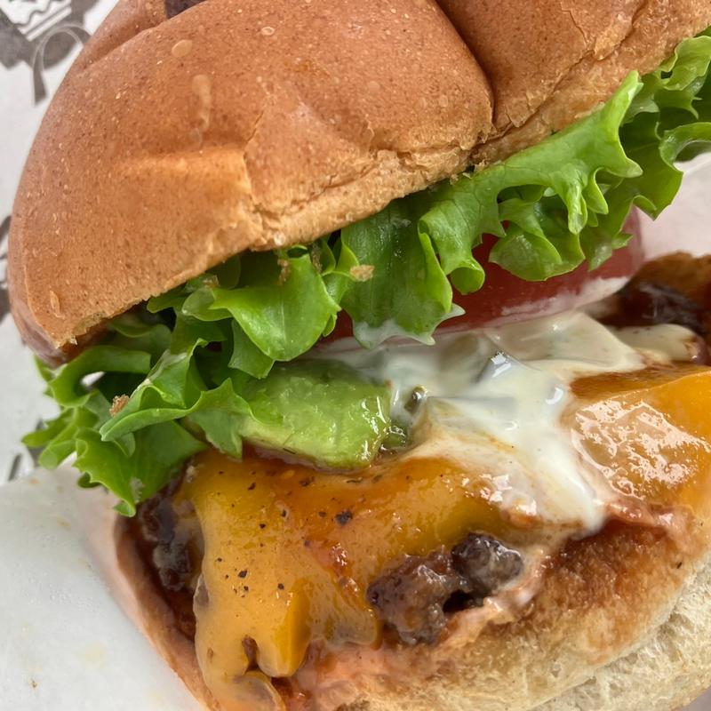チーズバーガー（アボカドトッピング）(ショーグンバーガー 富山店)