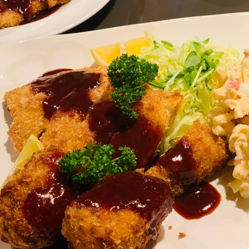 三元豚とんかつ、椎茸グラタンコロッケ(ダイニングバーReturnリターン)