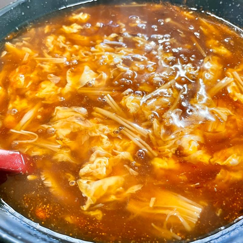 フカヒレ酸辣湯麺(長秀龍)