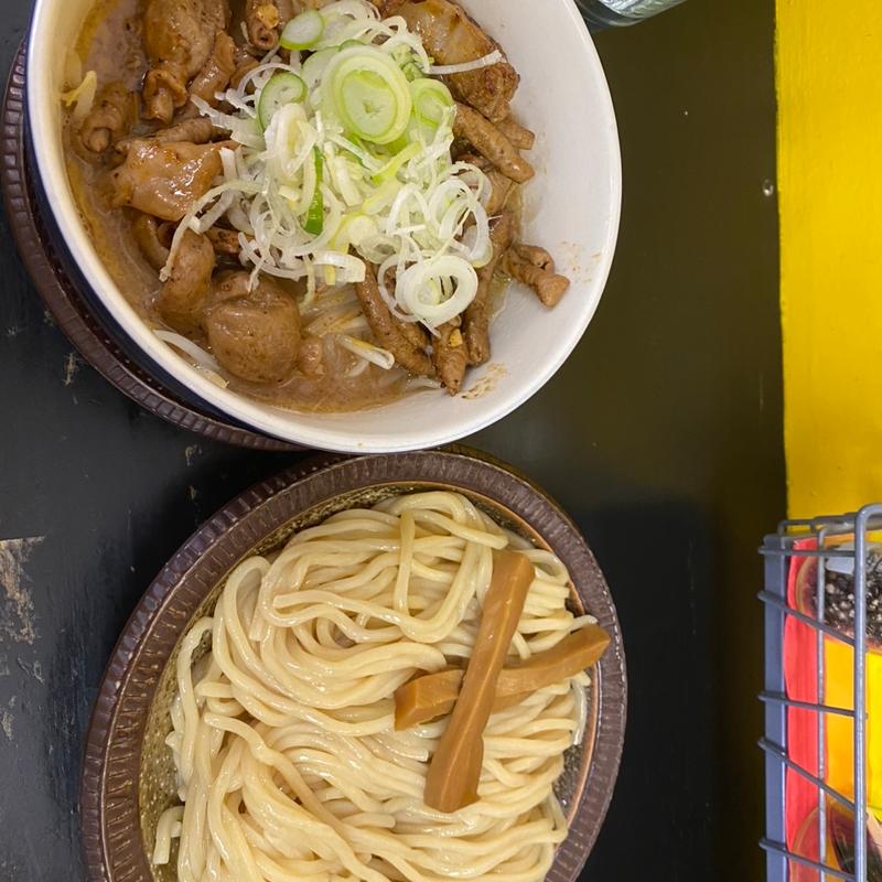 ジャークほるもんいためつけめん(自家製麺 工藤 )