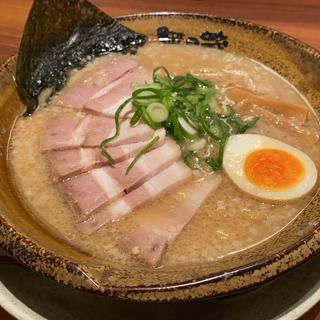 (越後秘蔵麺　無尽蔵 しんはま家 )
