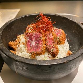 きらく石焼き牛カツカレーセット(名古屋焼肉きらく)