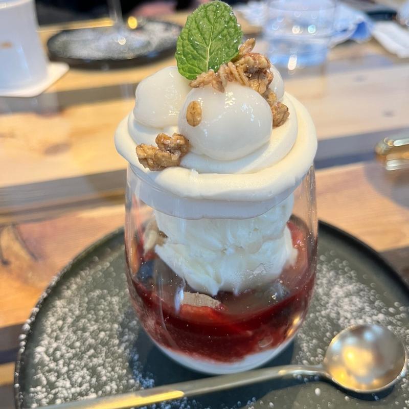 雪のおしるこパフェ(MORIHICO.RENGA1909)