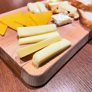 チーズ盛り合わせ(SAPANA 水道橋西口店)