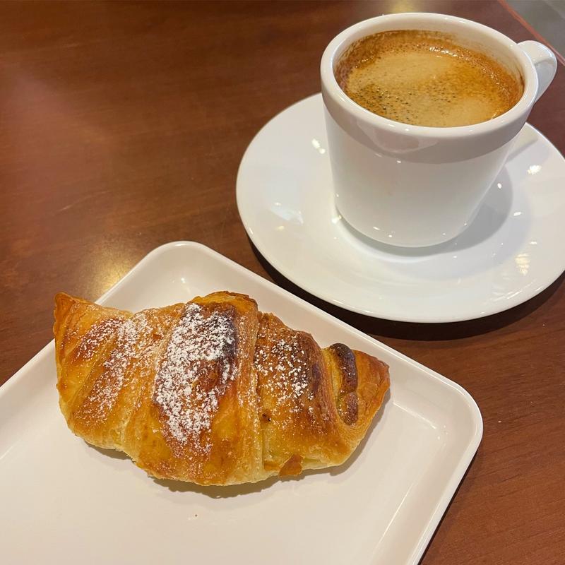 プレミアムチョコクロ ピスタチオショコラケーキ(サンマルクカフェ 人形町店)