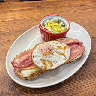 オープンカスクート〜ベーコン＆エッグ 〜(オリーブの丘 綾瀬店)