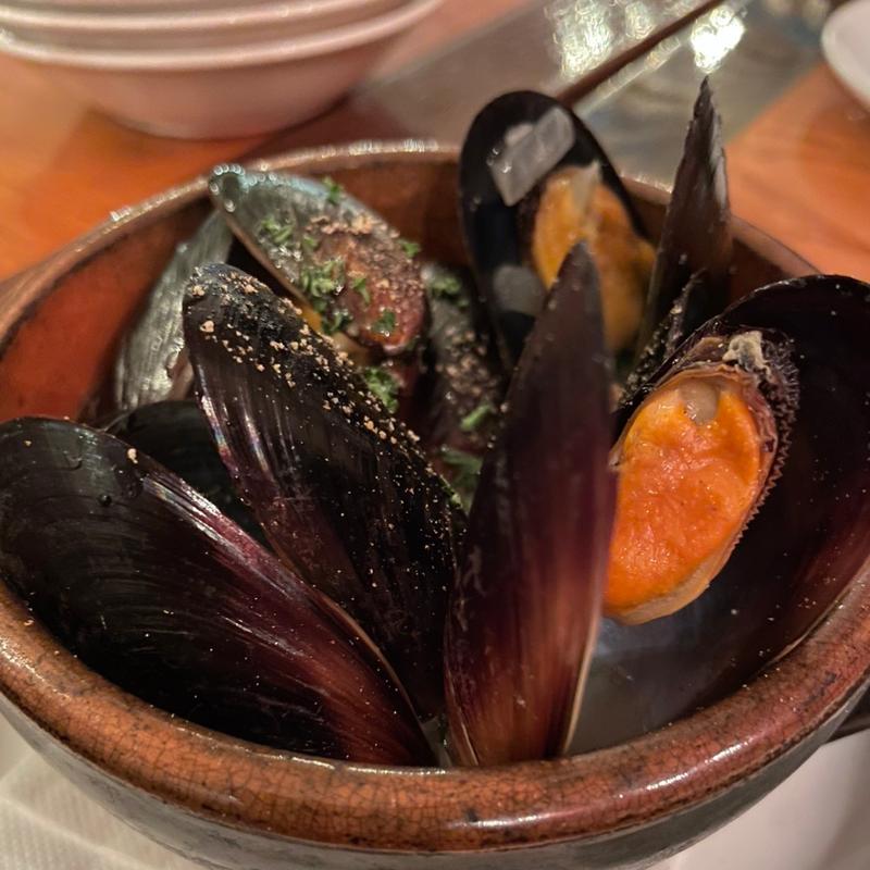 ムール貝のワイン蒸し(ロボス 日比谷店)