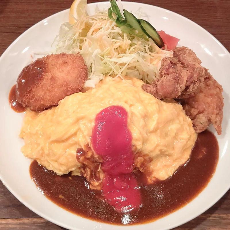 オムライスとクリームコロッケ唐揚げセット(グリル 欧風軒)