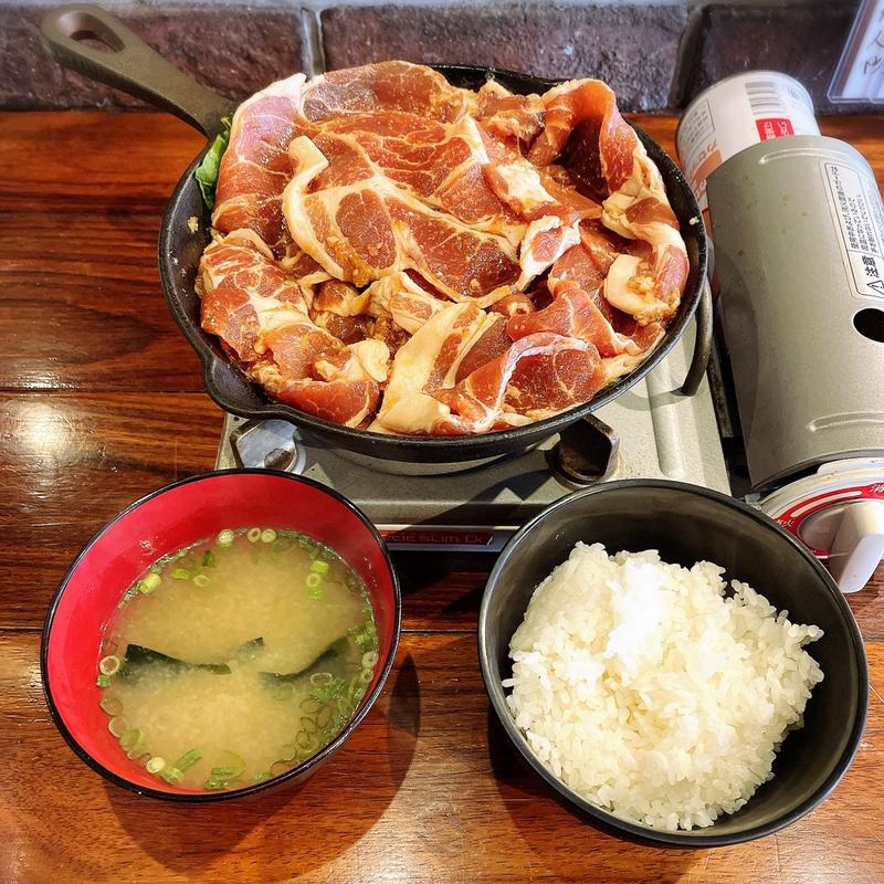 しょうが焼き定食(いが嵐倉庫 )