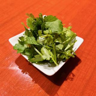 パクチー(成都正宗担々麺 つじ田 東陽町店)