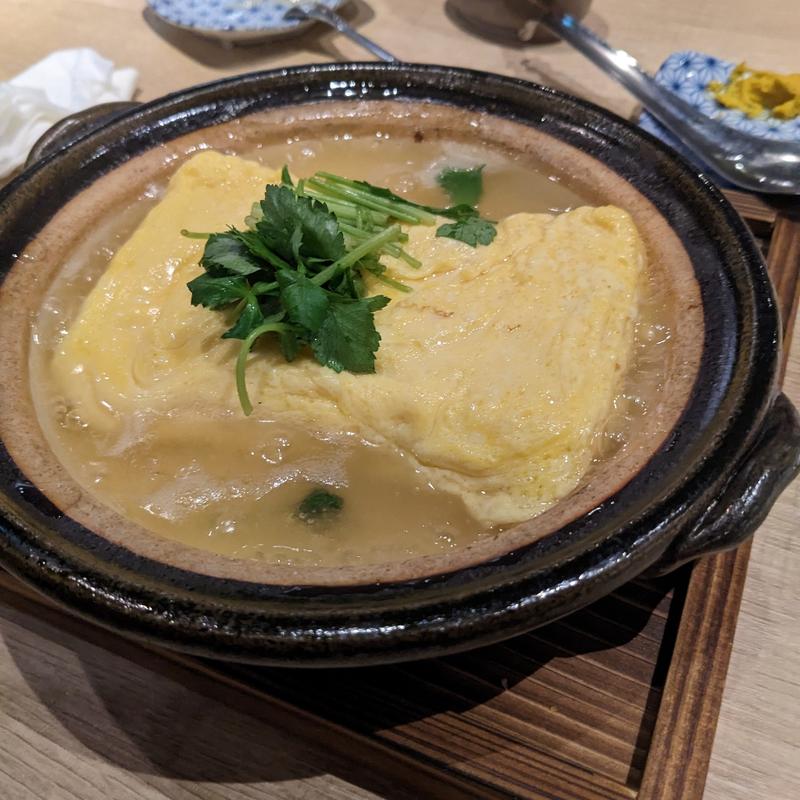 アゴ出汁巻きタマゴ(鮨とおでん ＆ 新川店)