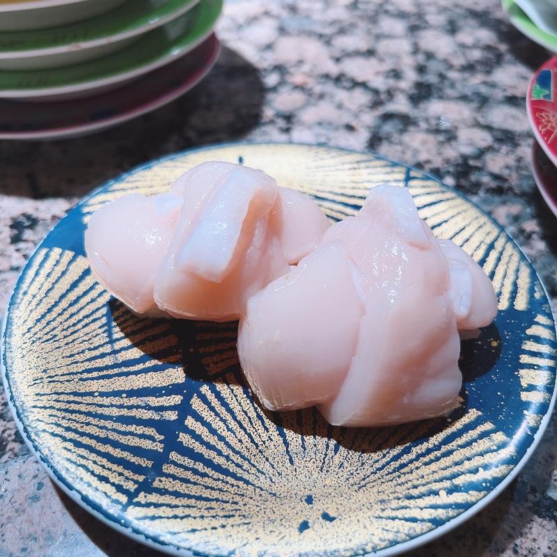 ほたて(回転寿司根室花まる JRタワーステラプレイス店)