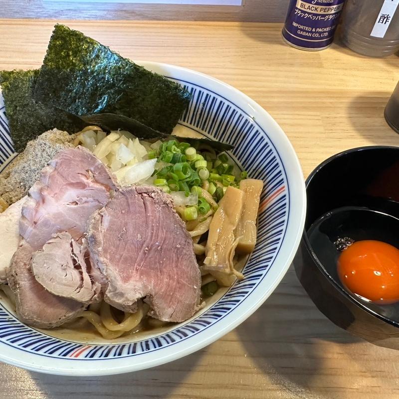 濃厚煮干しまぜそば（生卵、おい飯付き）(中華蕎麦ジンベエ)