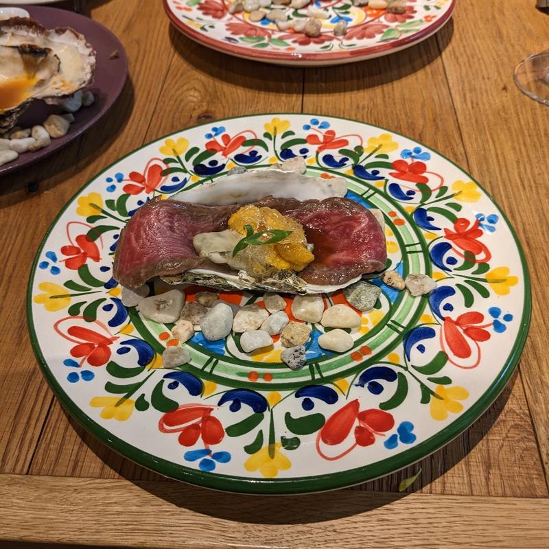 雲丹乗せ和牛包み(月島オイスター俱楽部)