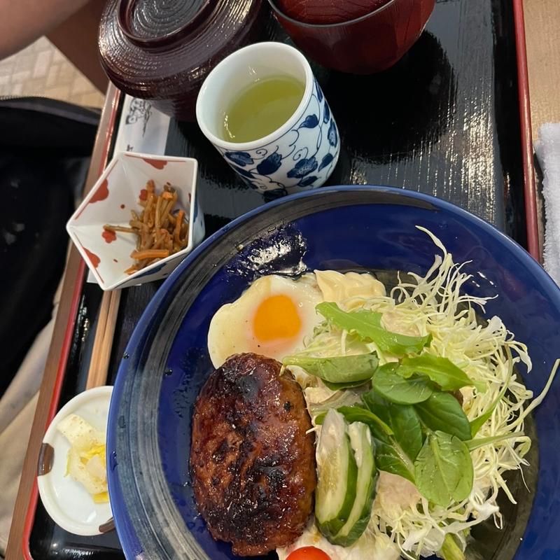 ハンバーグ定食(やまざと)