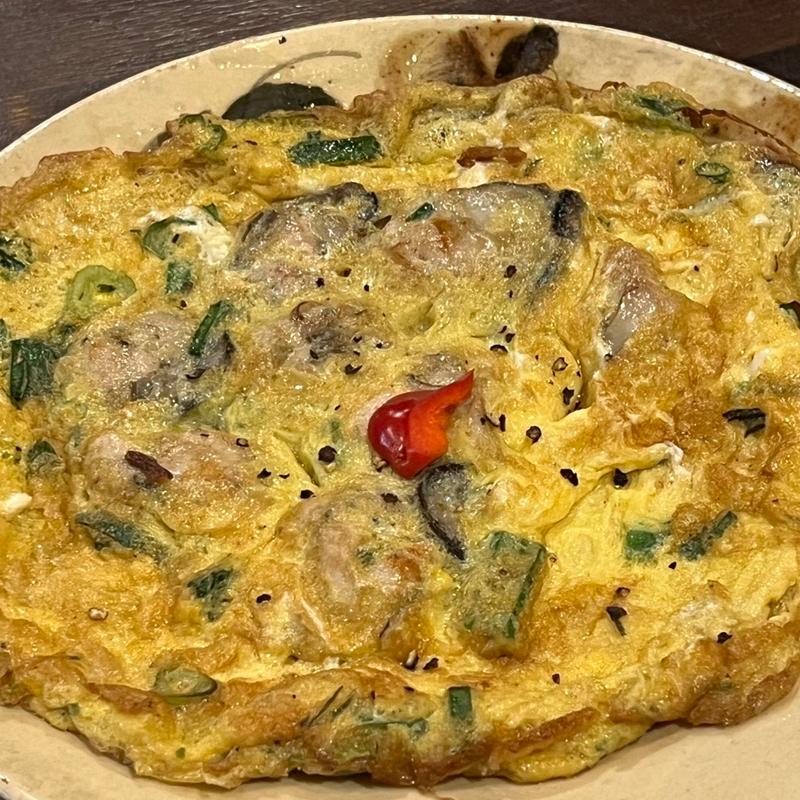 カキのオムレツ(ベトナム料理クアンコム11)