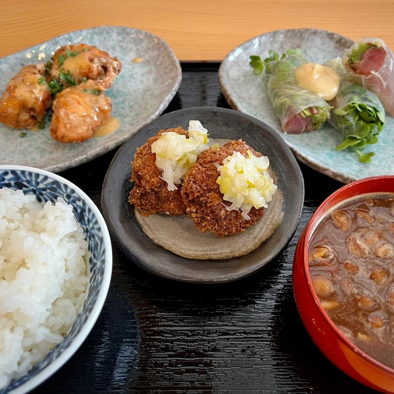 ごはんとお味噌汁セット(うら中目黒 中目黒ふらっと公民館内)