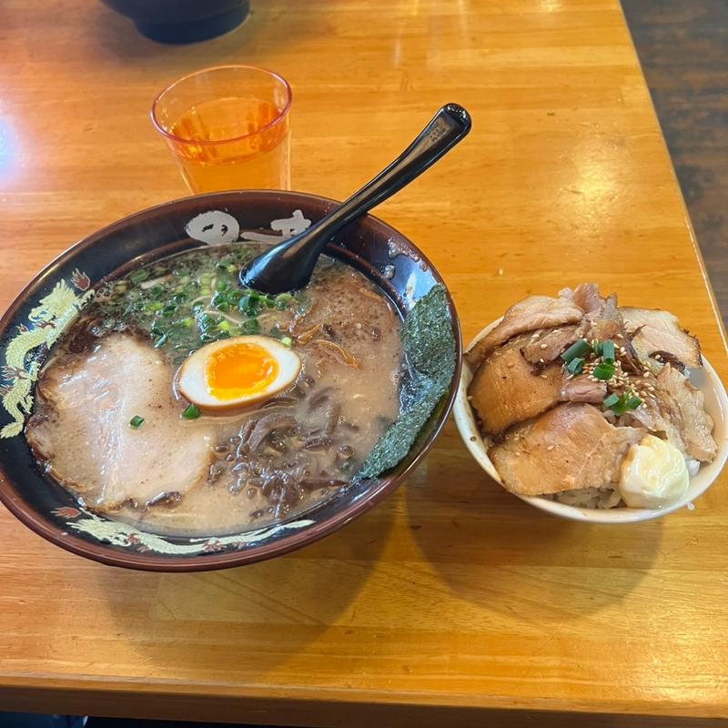 黒竜とんこつラーメン(黒竜)