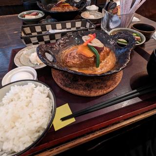 定番シチューハンバーグ菜胡野家風(キッチン菜胡野家（なごやか）)