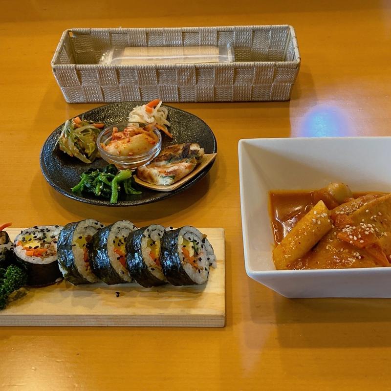 キンパとトッポギのセット(韓国料理　玉ちゃん家)