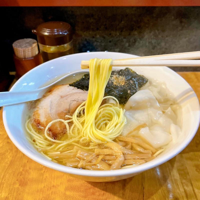 塩ワンタンそば(桑ばら （【旧店名】まるきゅうらあめん）)