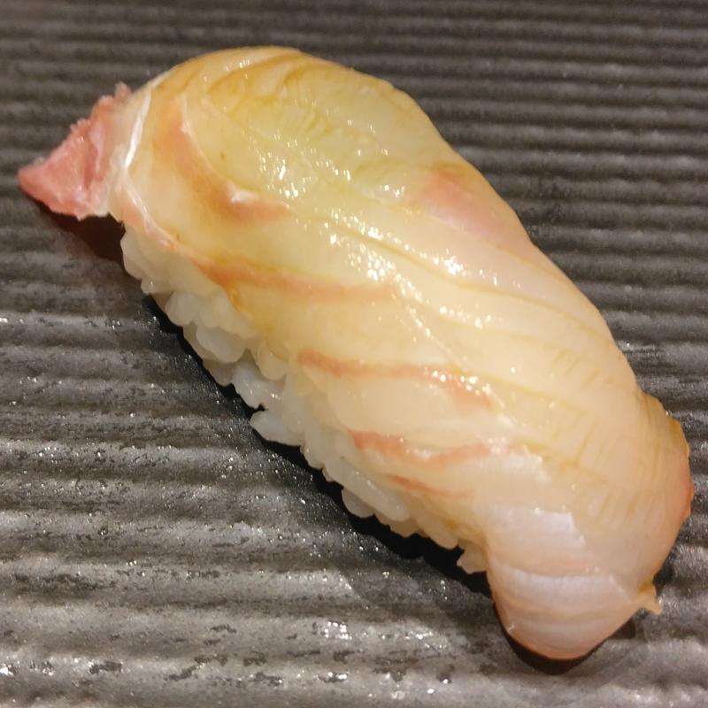 青森県産寒ヒラメ(天寿し 横浜店)