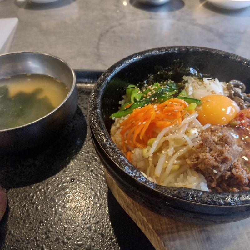 石焼ビビンバ定食(韓豚屋 銀座三丁目店)