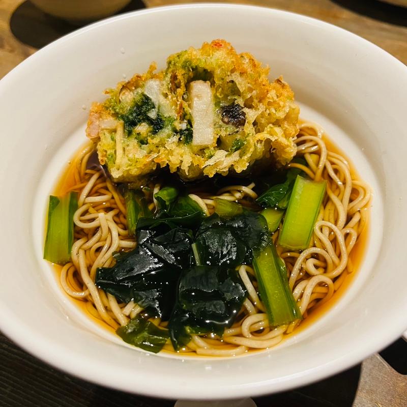 ズワイガニと生海苔のかき揚げ蕎麦(和心蕎花)