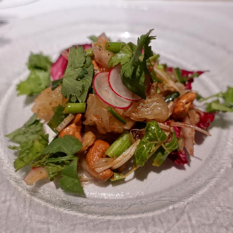 晩白柚とさつま若しゃものサラダ(マンゴツリー東京)