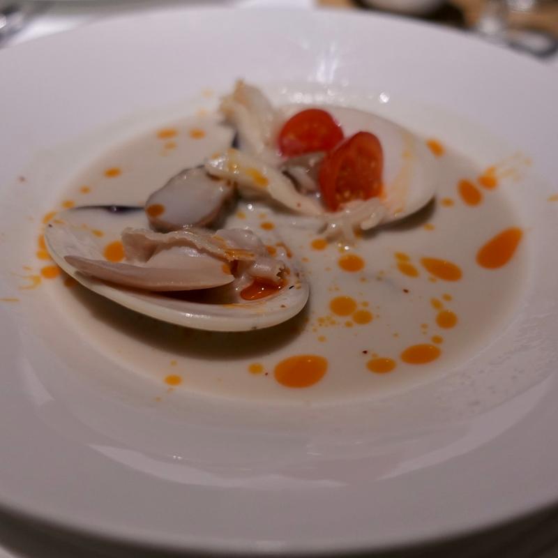 蛤のココナッツミルクスープ(マンゴツリー東京)