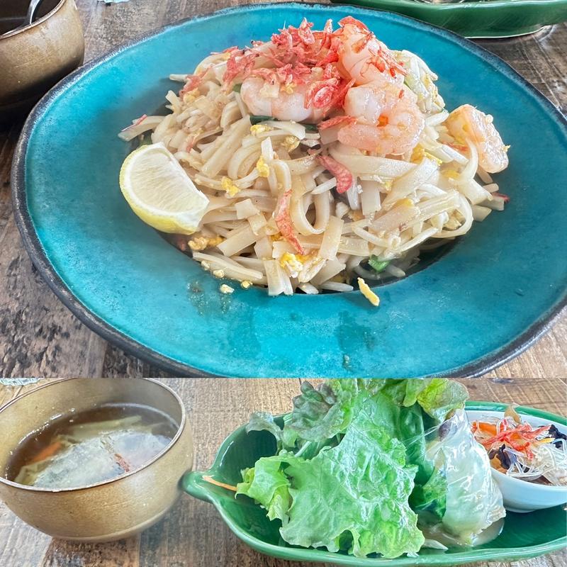 パッタイ大盛り　ランチセット(タイ料理 タラート)