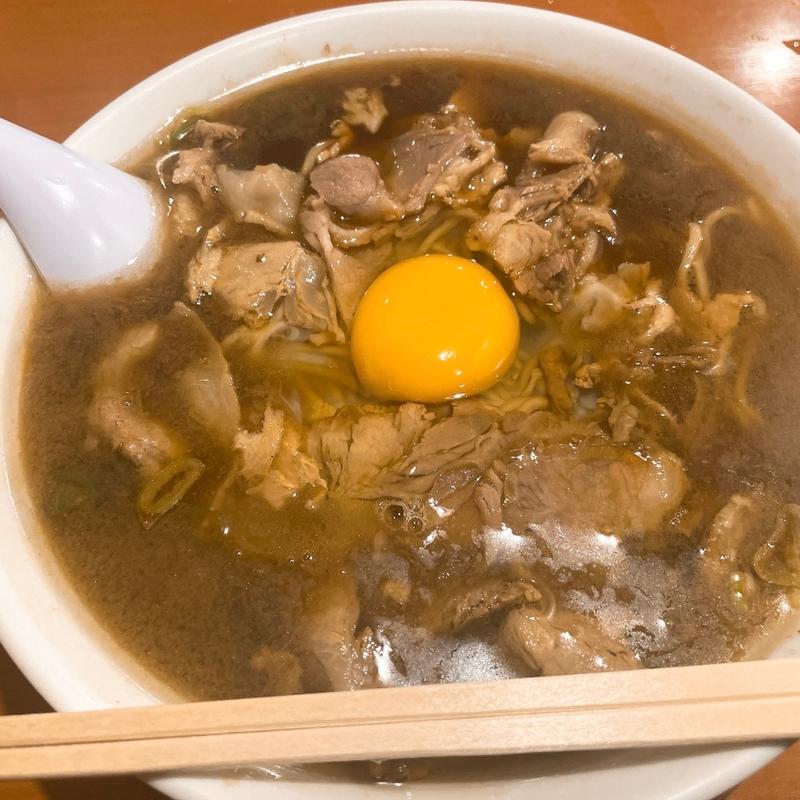 中華そば、生卵(末廣ラーメン本舗 高田馬場分店)