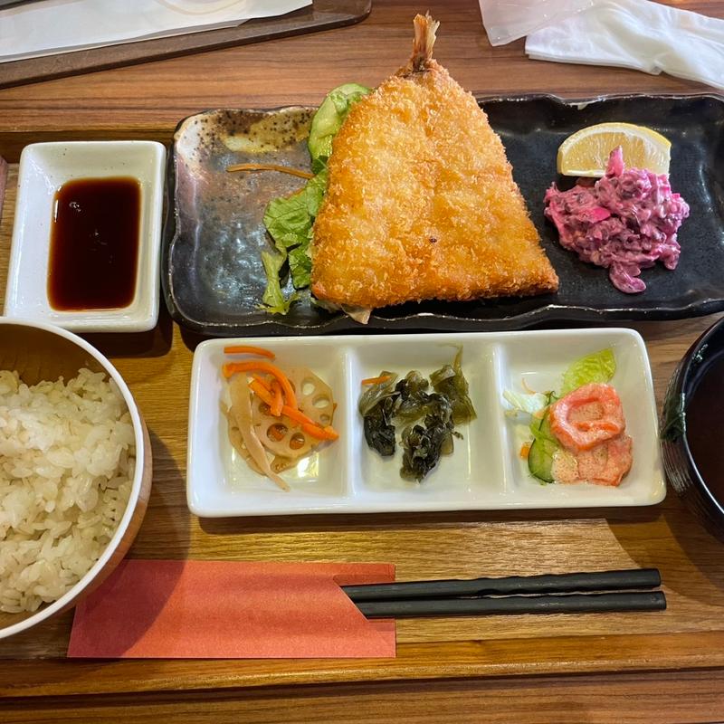 鯵フライ定食(なぎさ食堂)