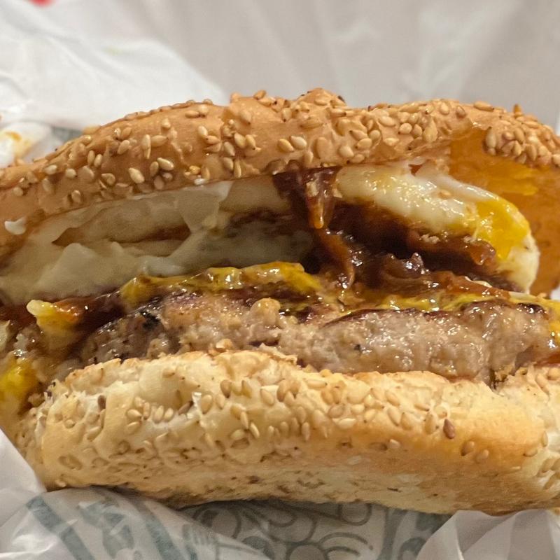 ラッキーエッグバーガー(ラッキーピエロ 本町店)