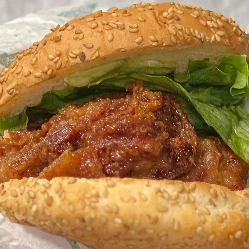 チャイニーズチキンバーガー(ラッキーピエロ 本町店)