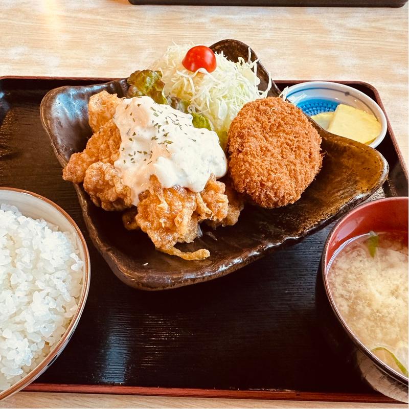 チキン南蛮＋高千穂牛コロッケ定食(ともえまる食堂)