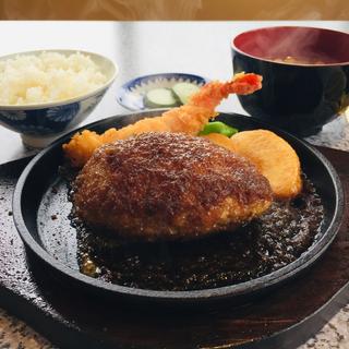 ハンバーグ&エビフライ定食(ゴンザ （GONZA）)